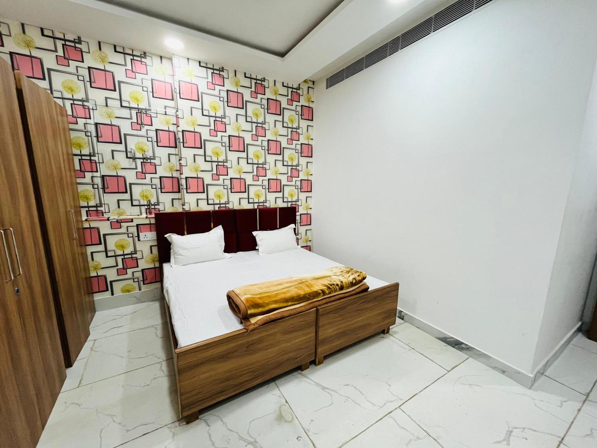Townhouse Happy Habitat Guest House Greater Noida Esterno foto