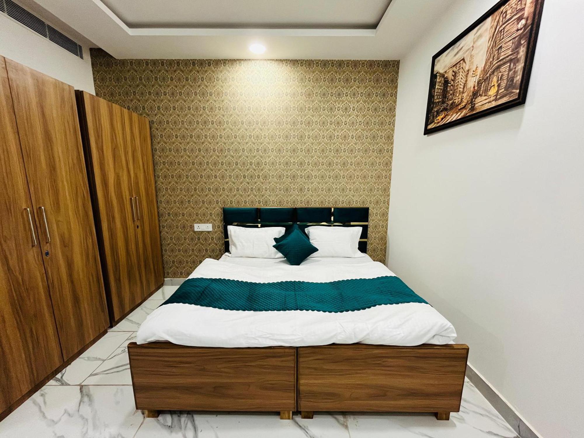 Townhouse Happy Habitat Guest House Greater Noida Esterno foto